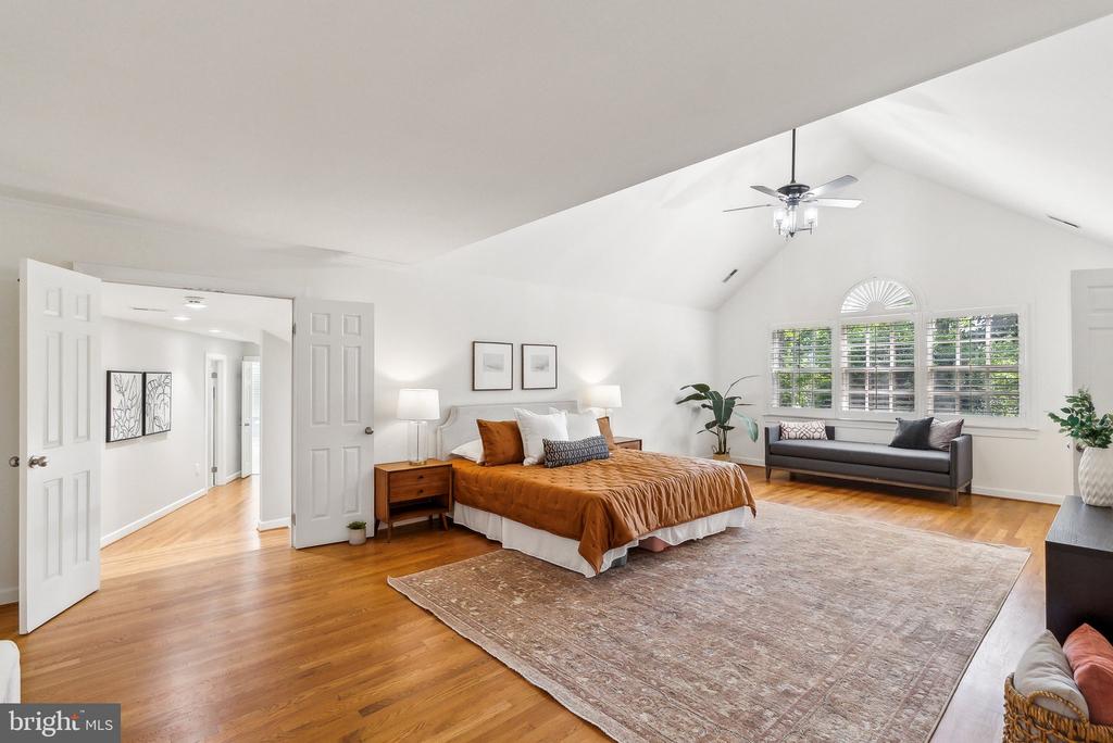 8702 OLD DOMINION DRIVE