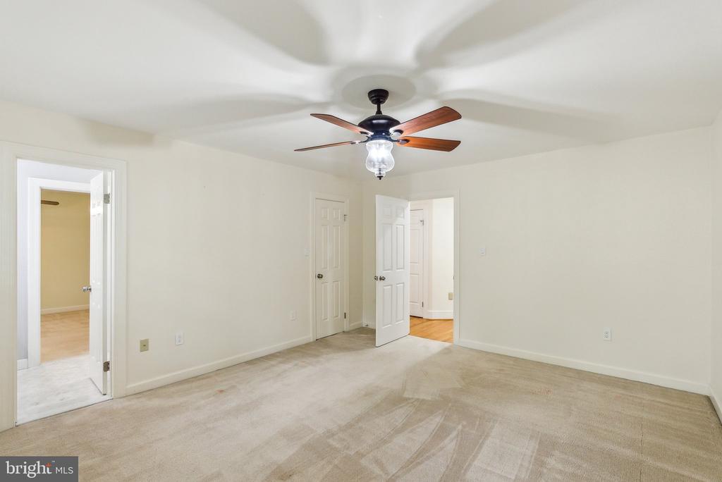 8702 OLD DOMINION DRIVE