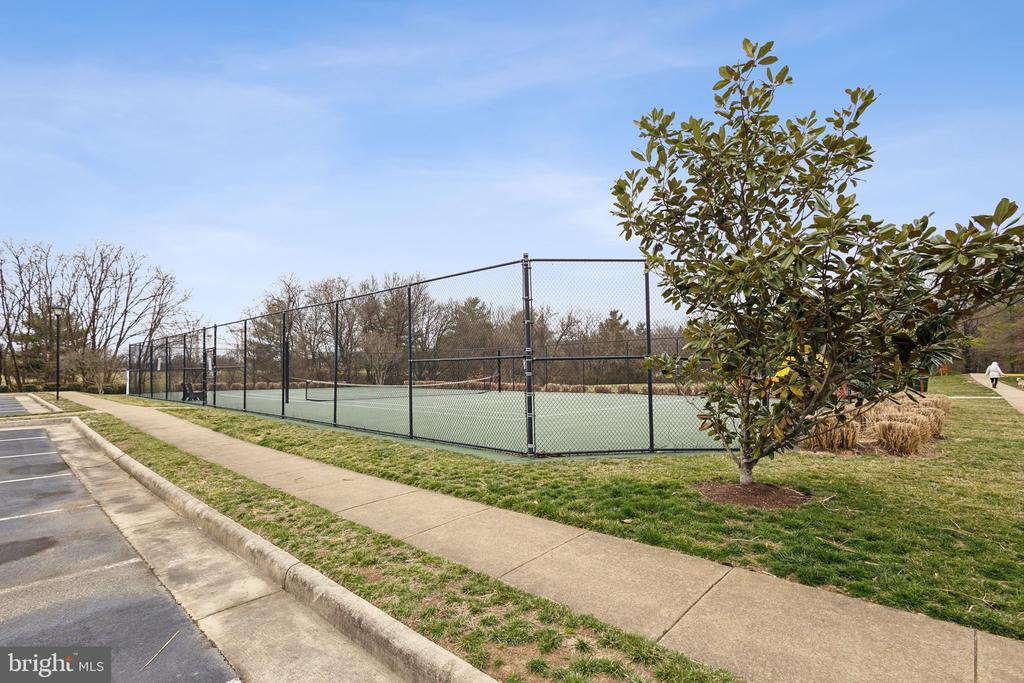 6150 MANCHESTER PARK CIRCLE