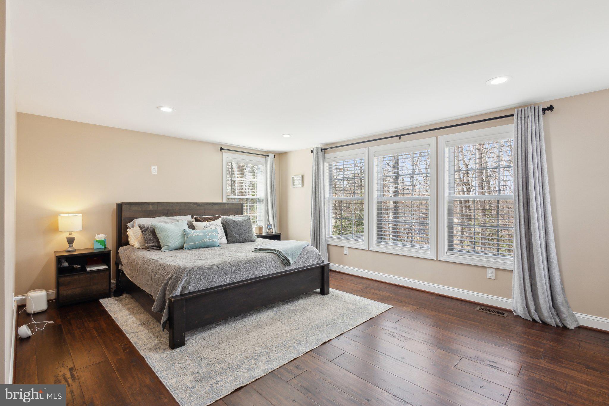 8412 GREAT LAKE LANE