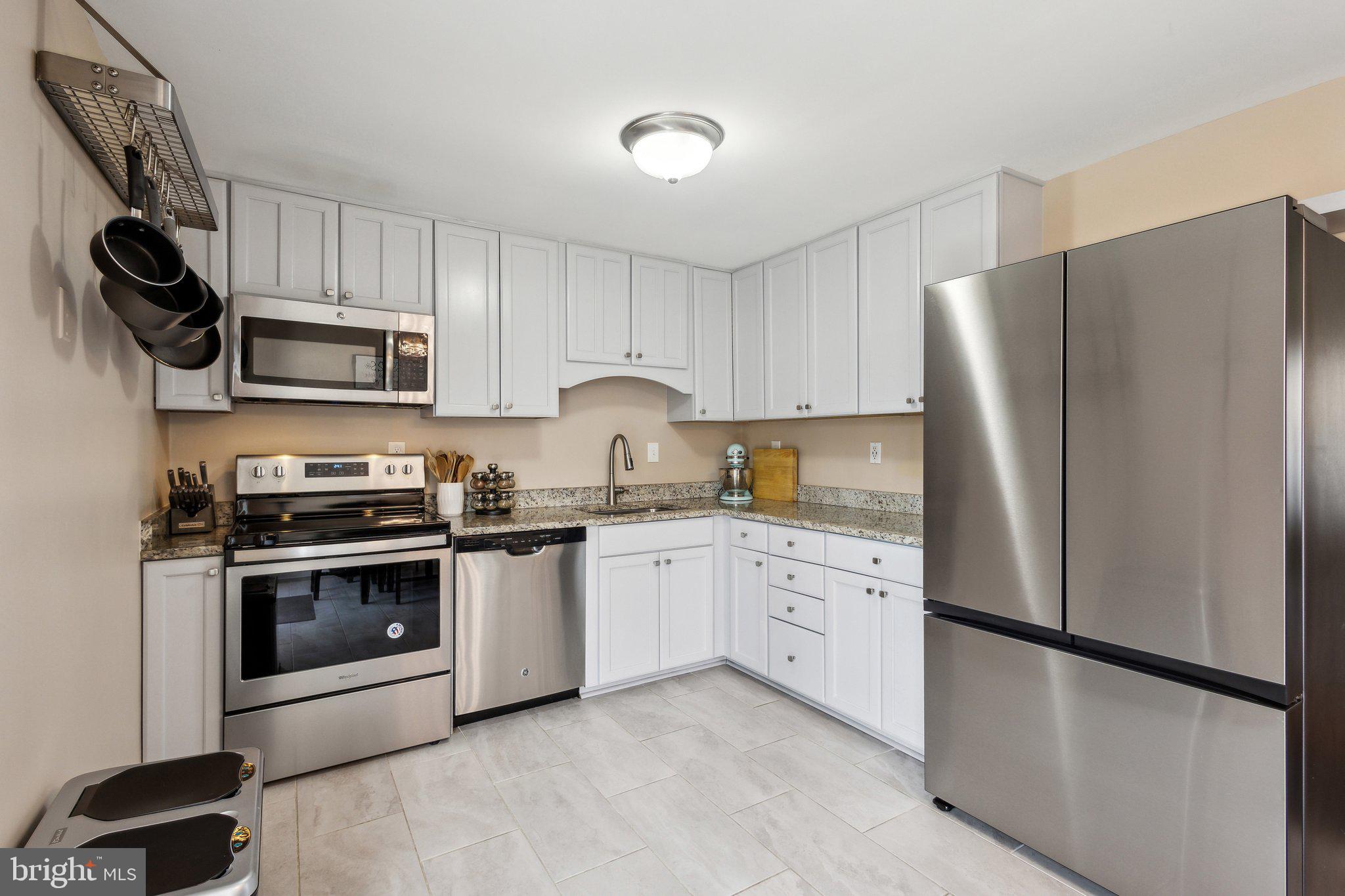 8412 GREAT LAKE LANE