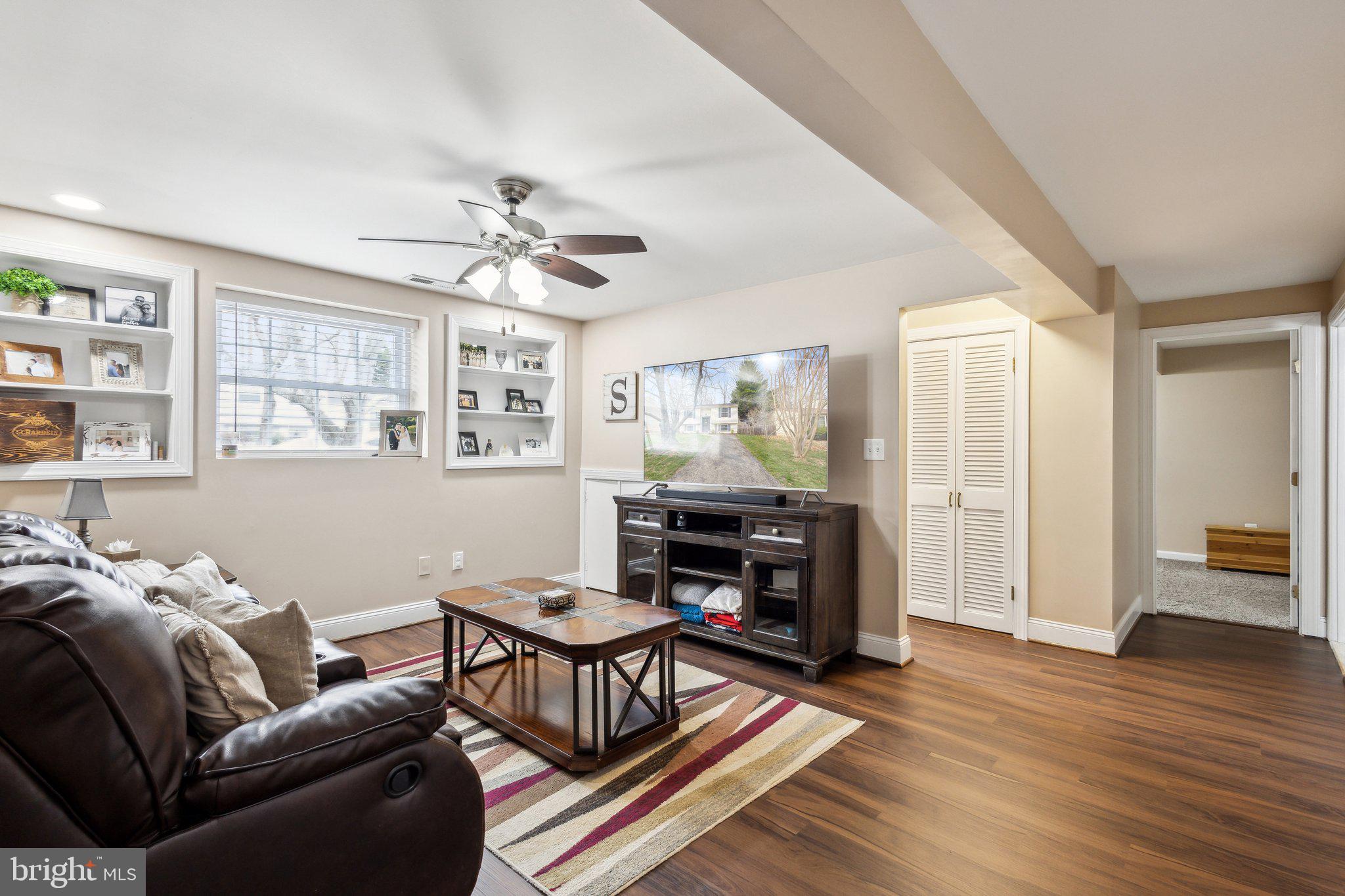 8412 GREAT LAKE LANE