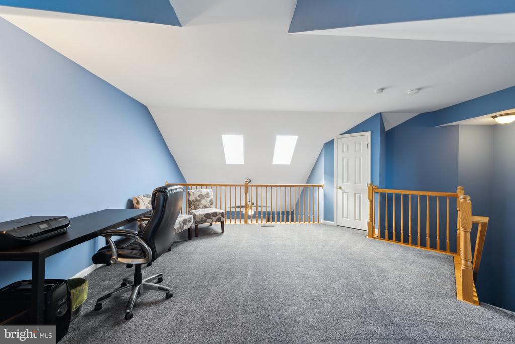 5811 CLAPHAM ROAD