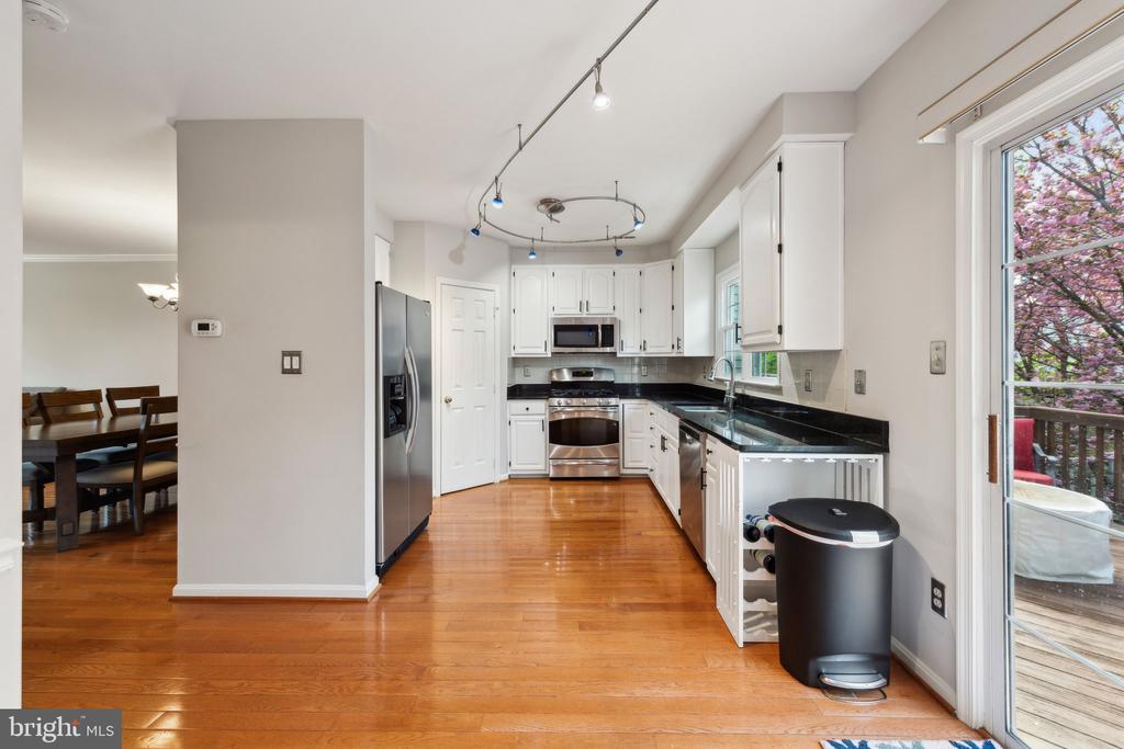 5811 CLAPHAM ROAD