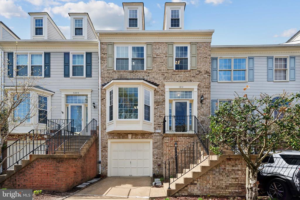 5811 CLAPHAM ROAD
