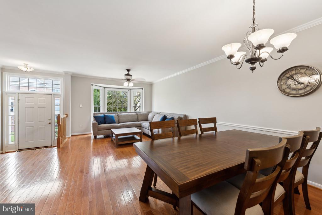 5811 CLAPHAM ROAD