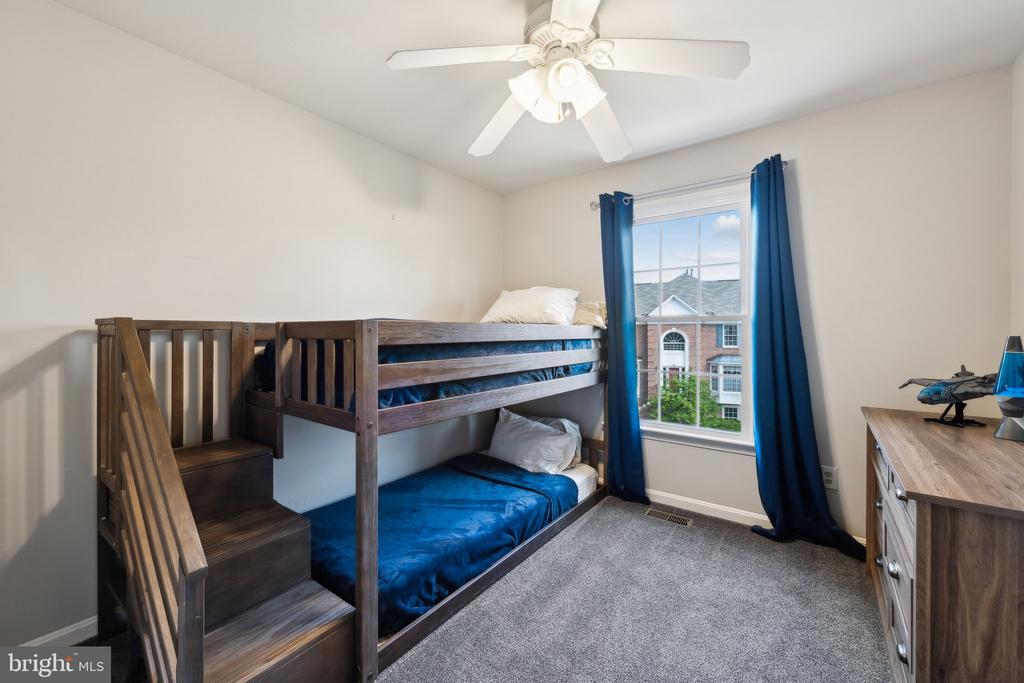5811 CLAPHAM ROAD