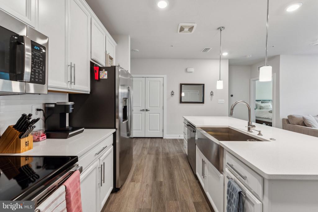 12875 MOSAIC PARK WAY 4-J