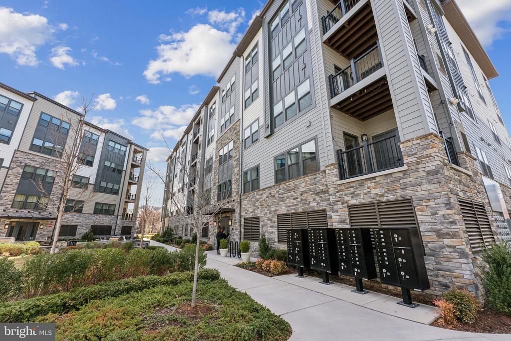 12875 MOSAIC PARK WAY 4-J