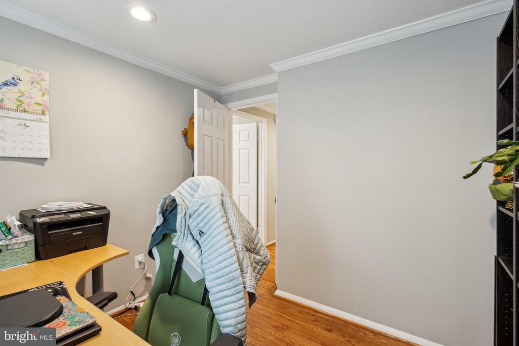8406 GREAT LAKE LANE