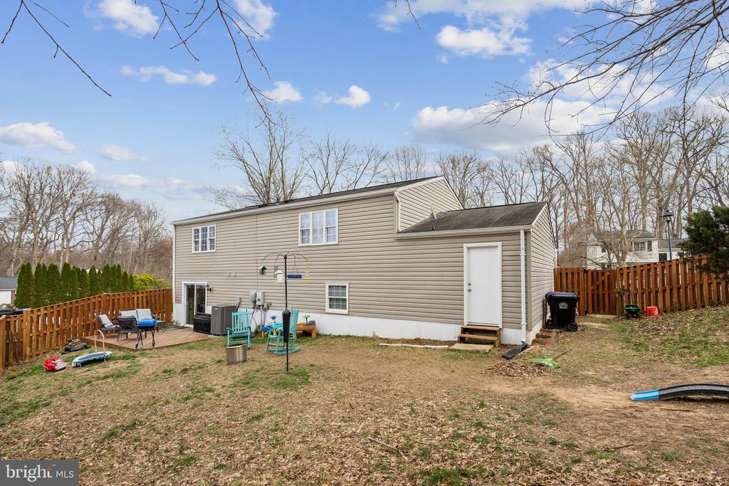 8406 GREAT LAKE LANE