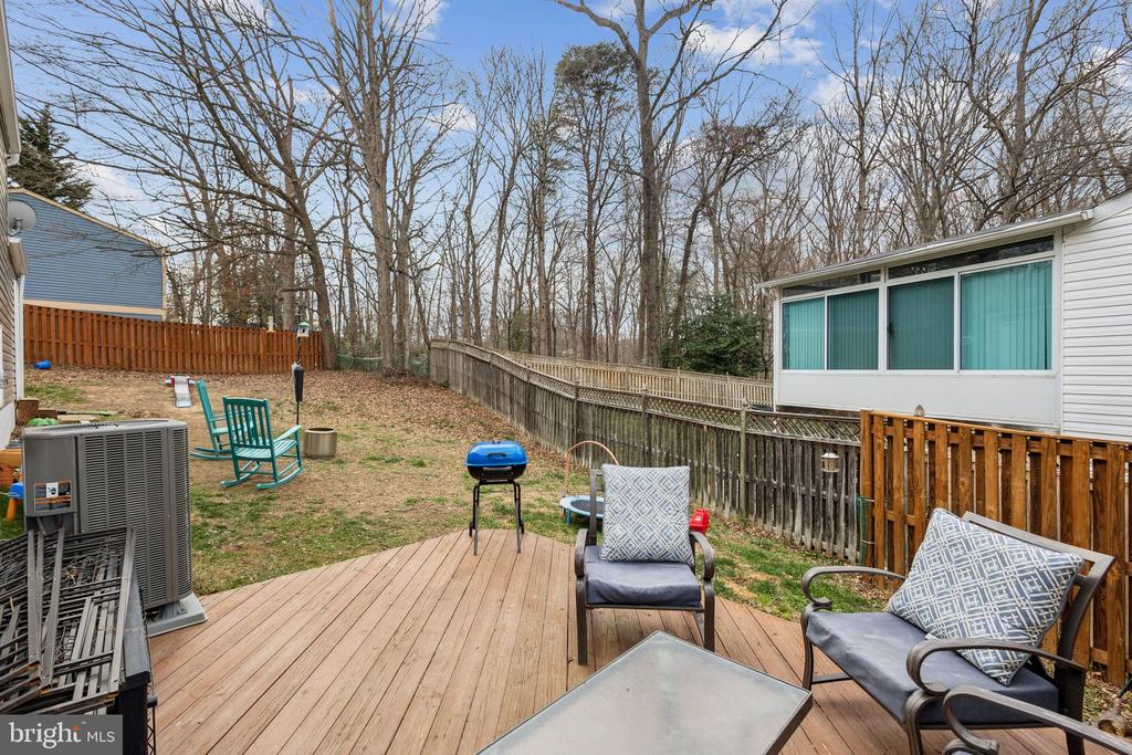 8406 GREAT LAKE LANE