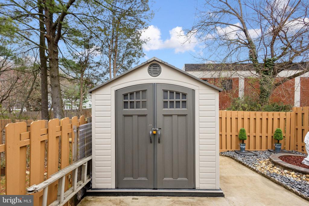 4951 TIBBITT LANE