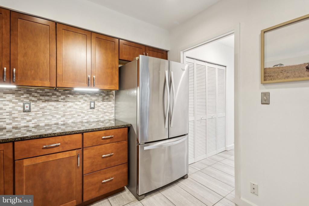 3713 S GEORGE MASON DRIVE T15W