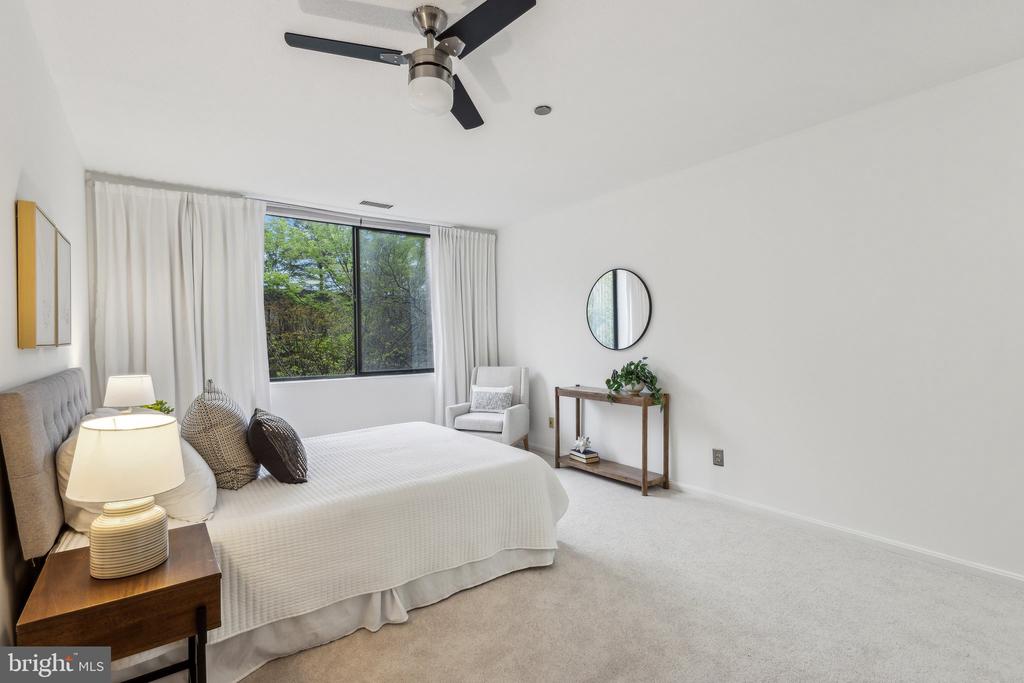 3713 S GEORGE MASON DRIVE T15W