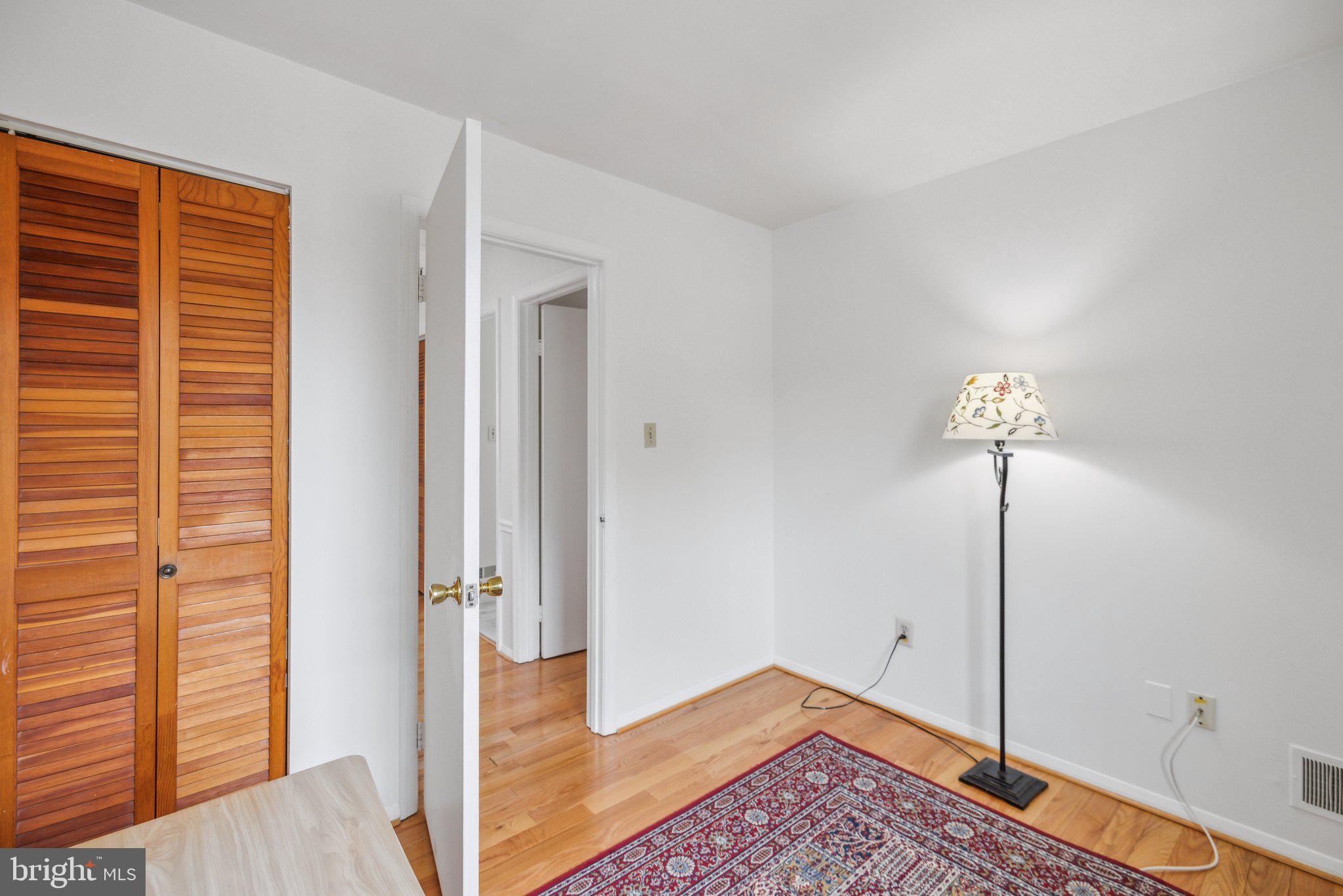 8376 GLASTONBURY COURT