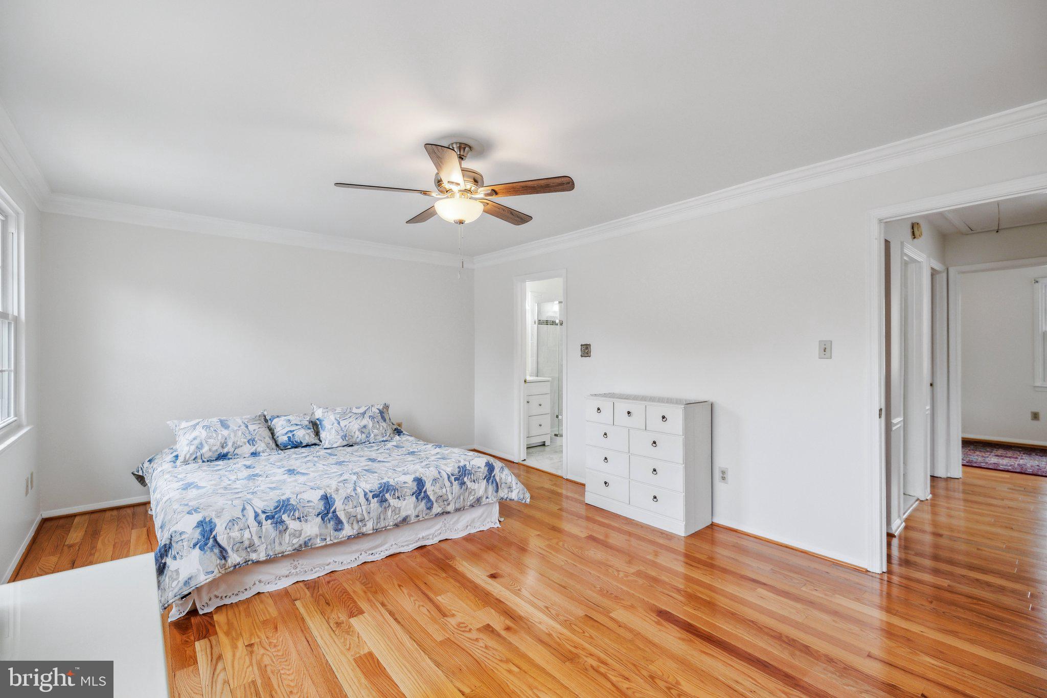 8376 GLASTONBURY COURT