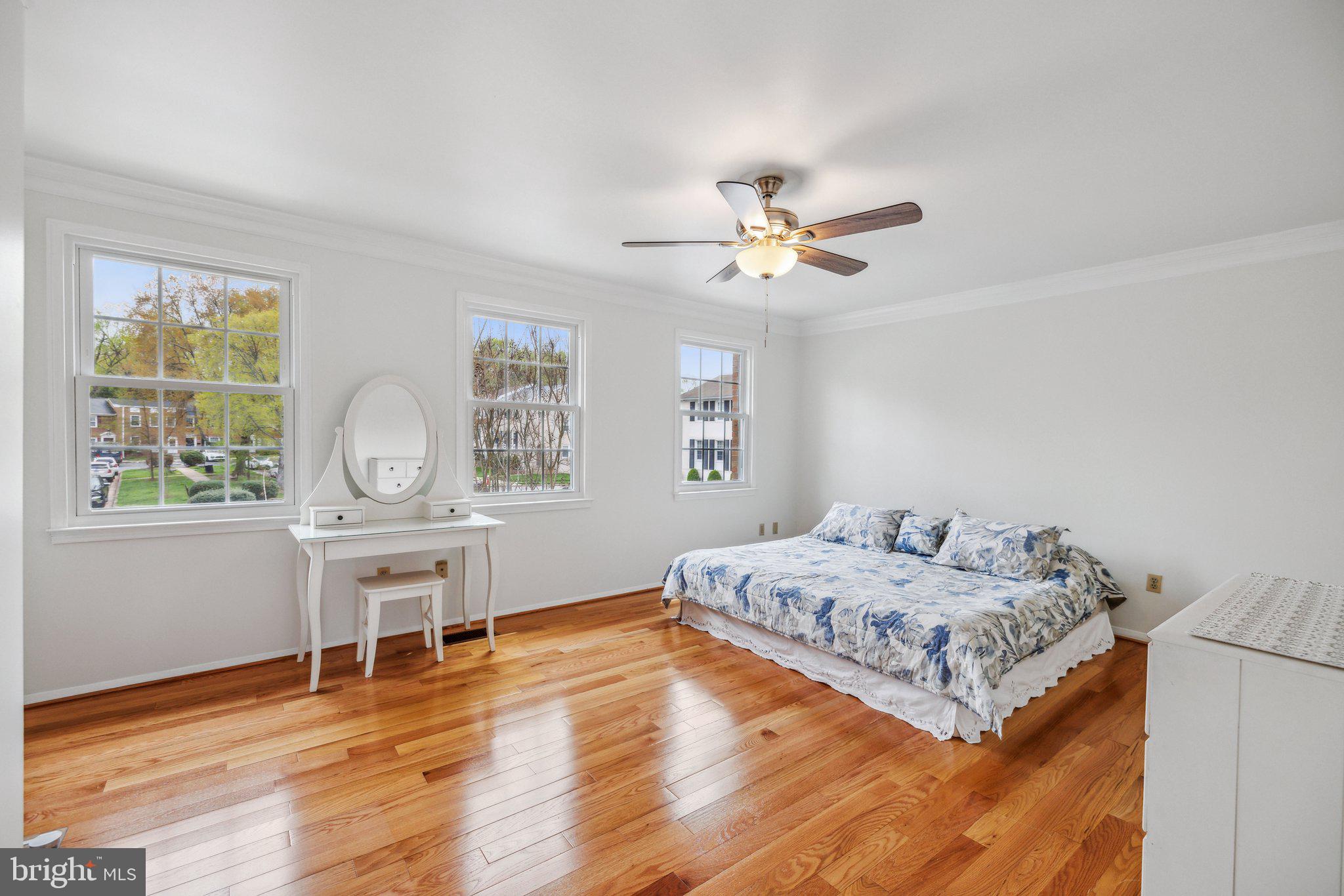 8376 GLASTONBURY COURT
