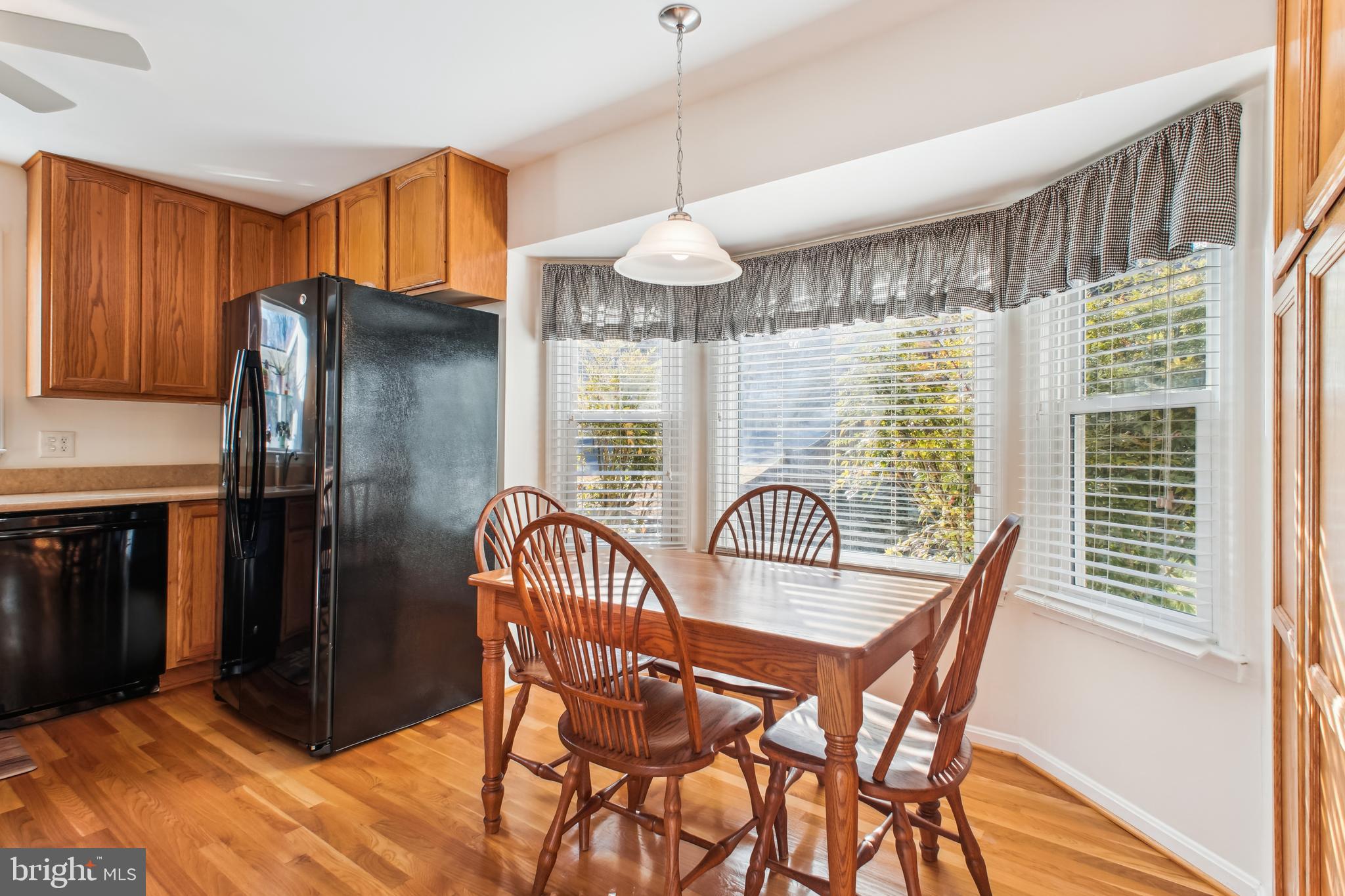 8613 GROVELAND DRIVE