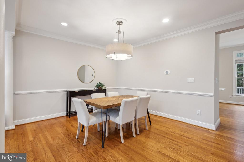 4056 LAAR COURT
