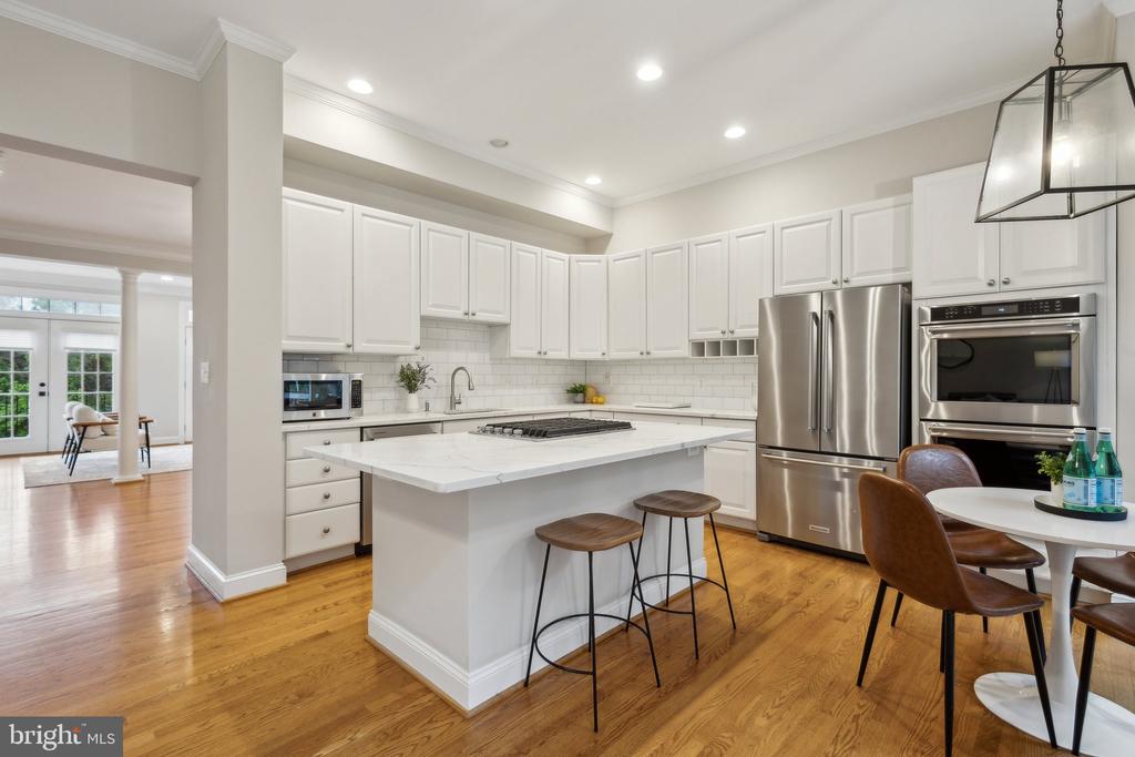 4056 LAAR COURT