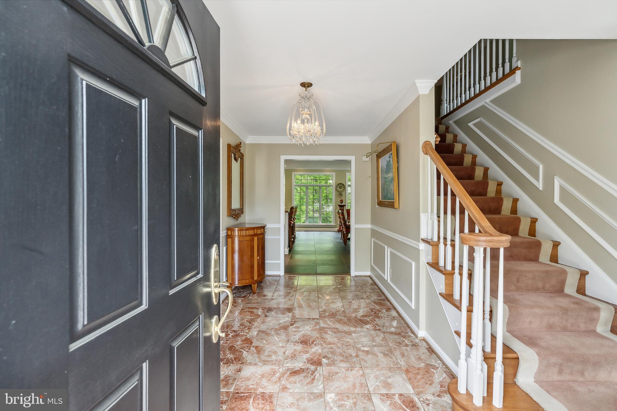 932 WOBURN COURT