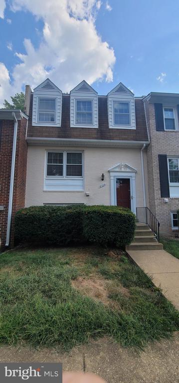 8324 GLASTONBURY COURT