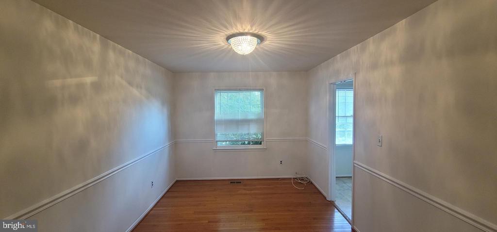 8324 GLASTONBURY COURT