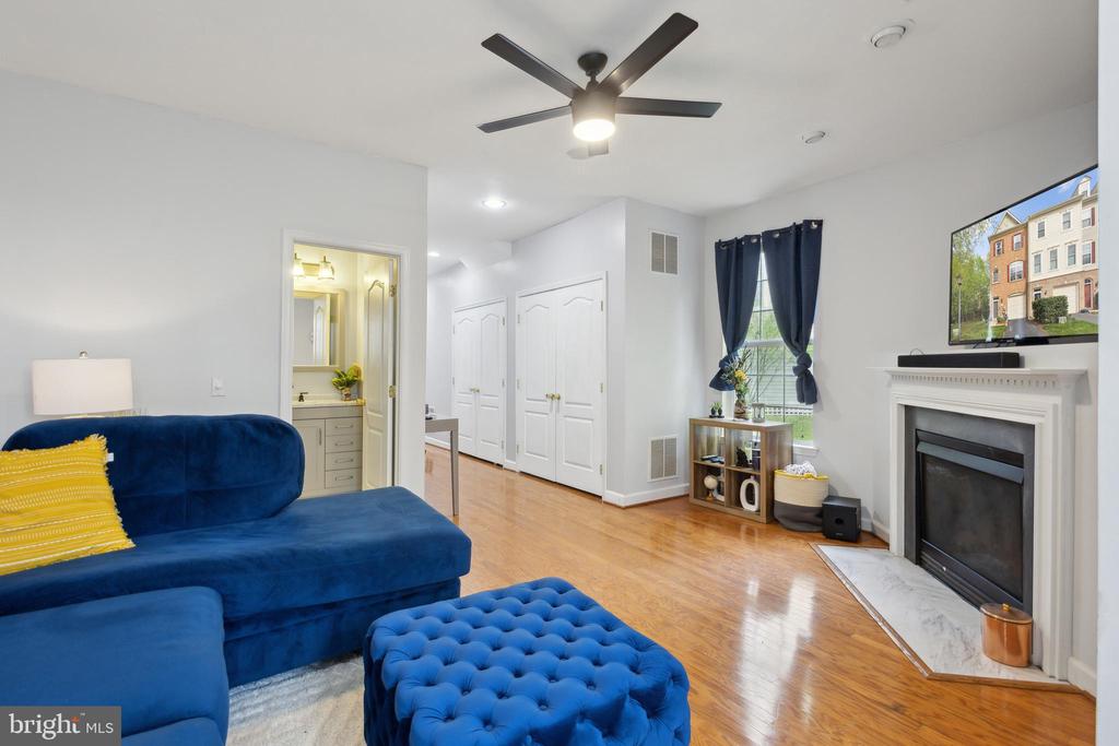 7545 GREAT SWAN COURT