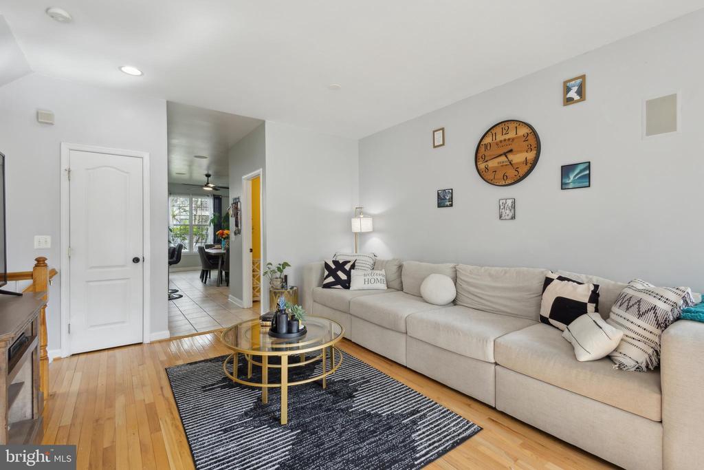 7545 GREAT SWAN COURT