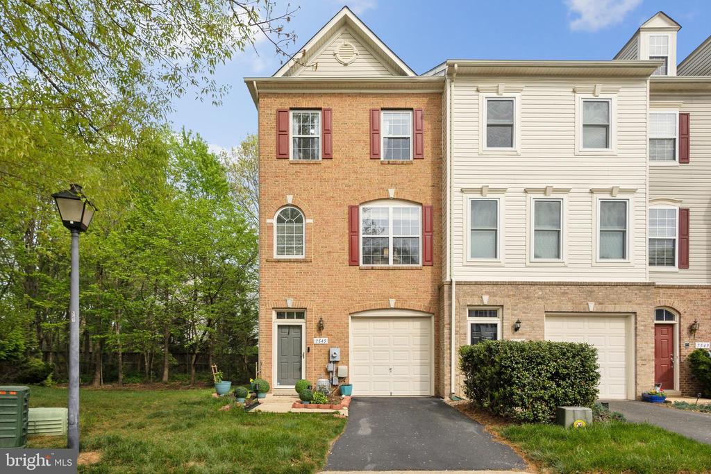 7545 GREAT SWAN COURT