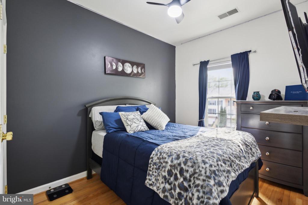 7545 GREAT SWAN COURT