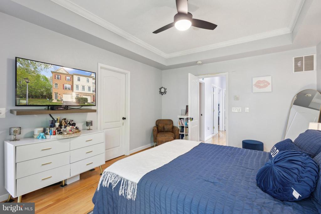 7545 GREAT SWAN COURT