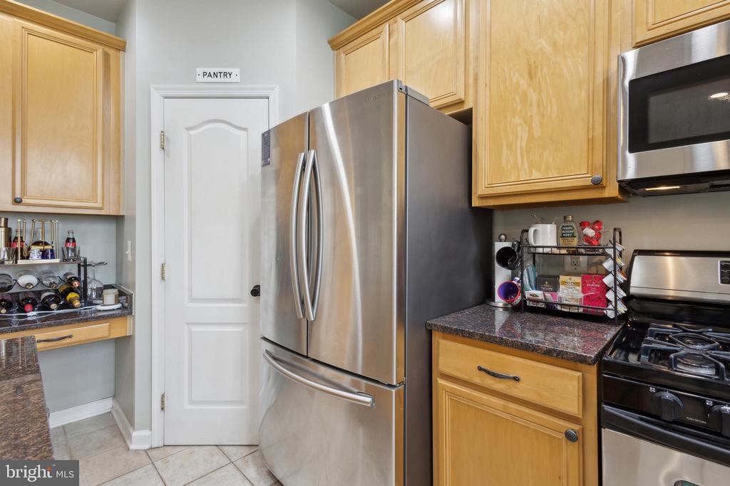 7545 GREAT SWAN COURT