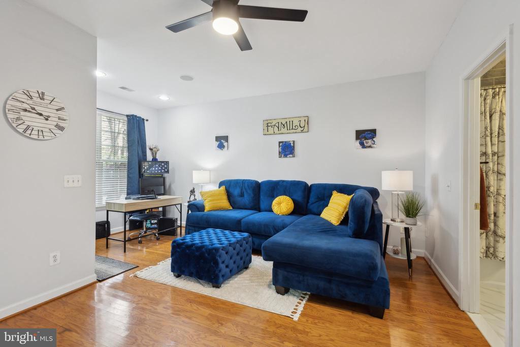 7545 GREAT SWAN COURT