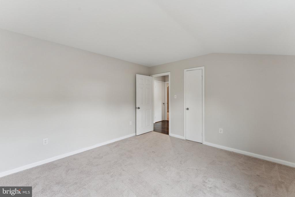 7301 BEVERLY PARK DRIVE