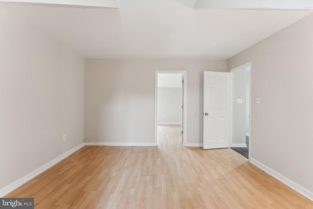 7301 BEVERLY PARK DRIVE