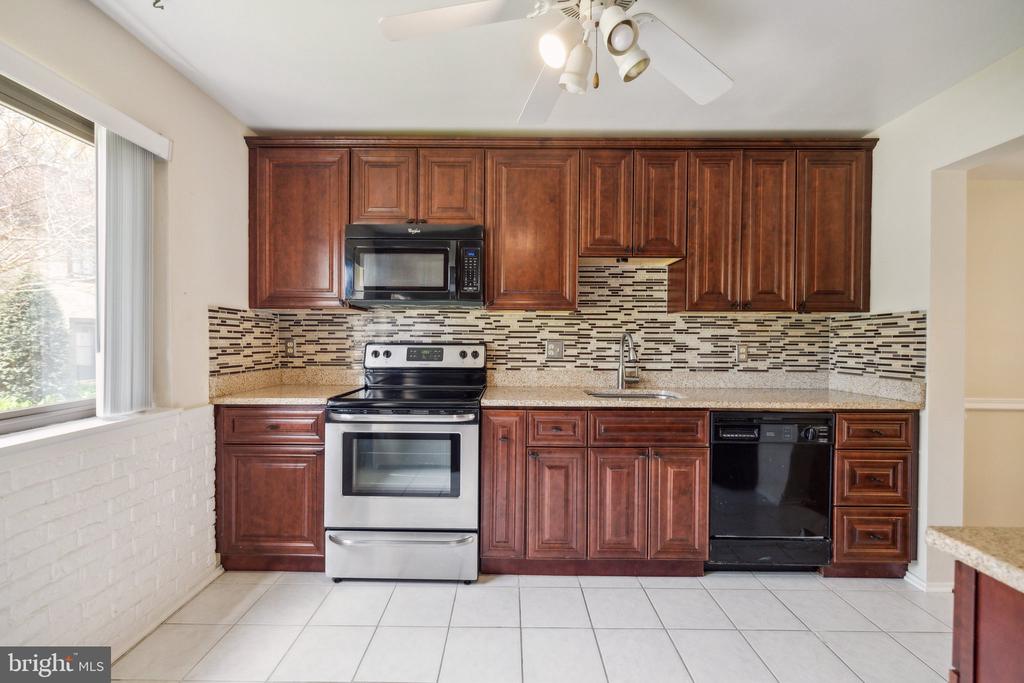 2832 JERMANTOWN ROAD 49
