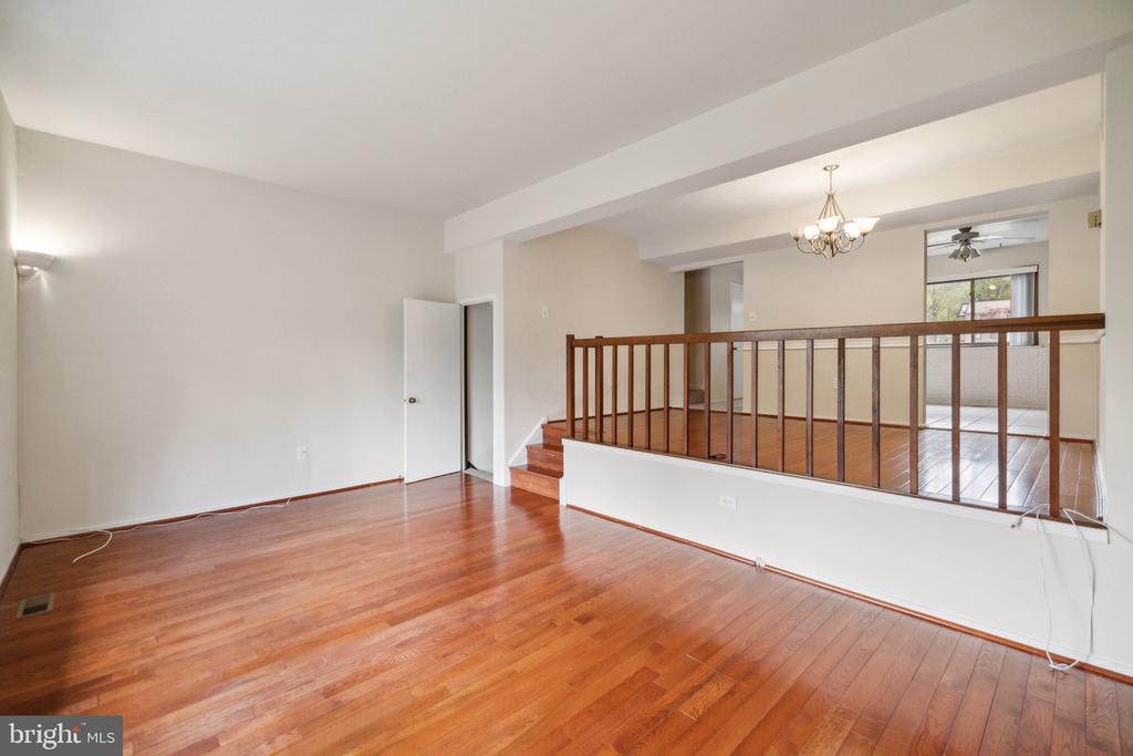 2832 JERMANTOWN ROAD 49
