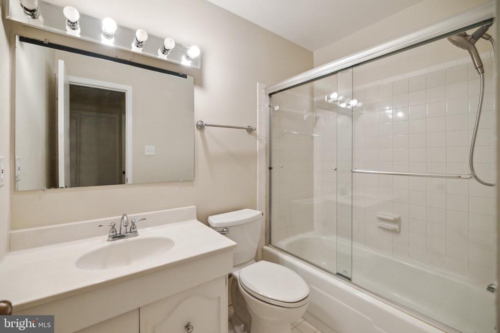 2832 JERMANTOWN ROAD 49