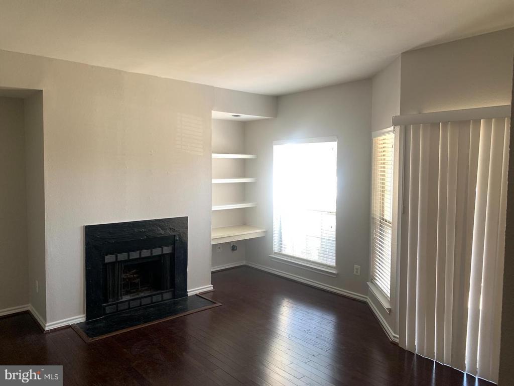12164 PENDERVIEW LANE 1605