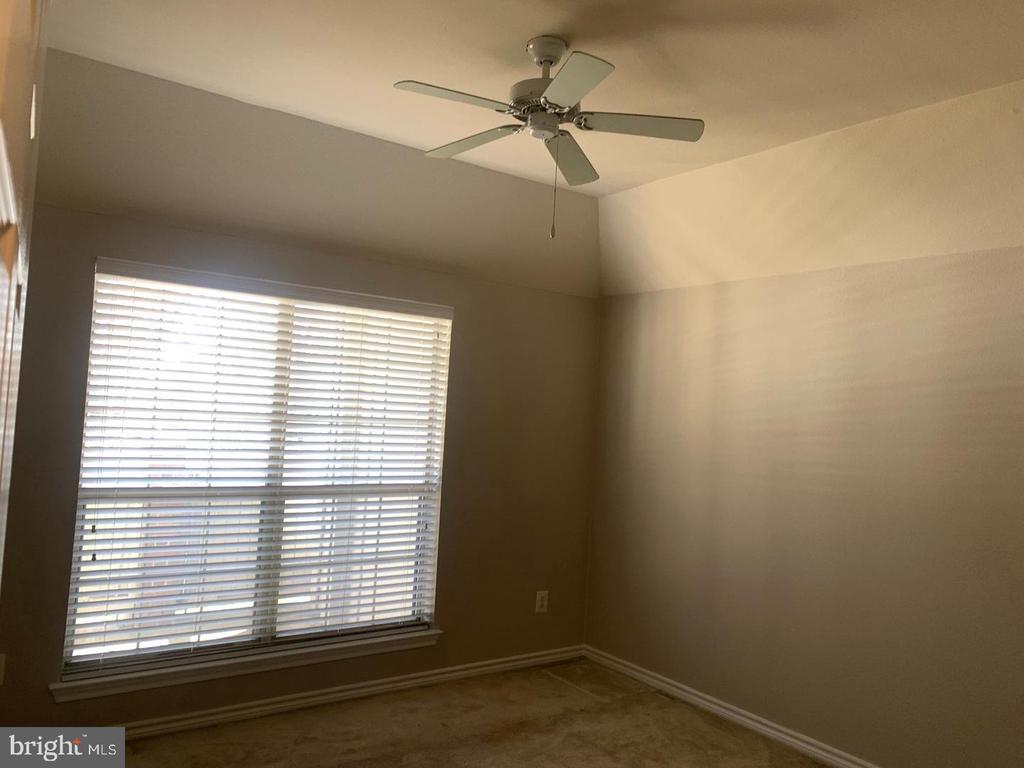 12164 PENDERVIEW LANE 1605