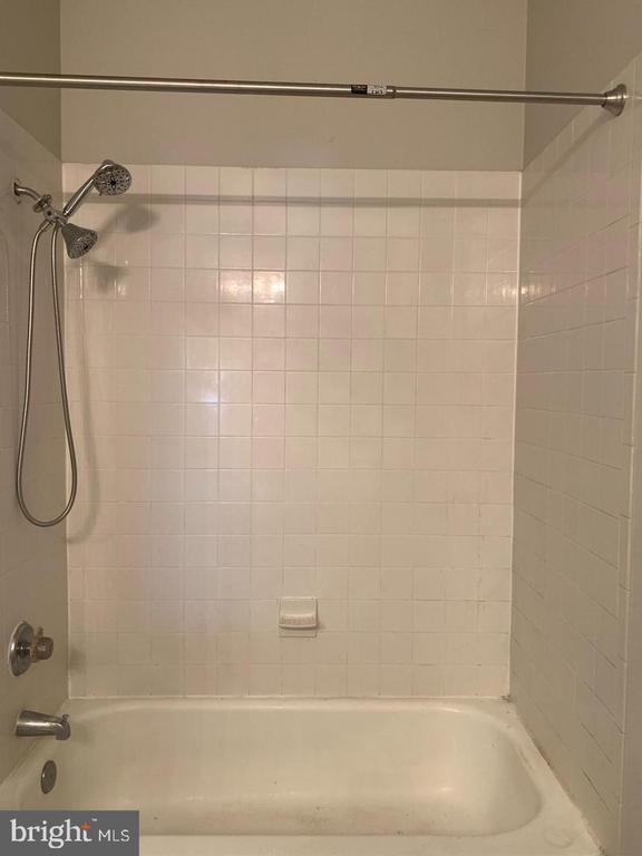 12164 PENDERVIEW LANE 1605