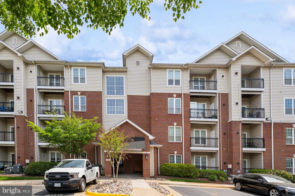 1591 SPRING GATE DRIVE 3415