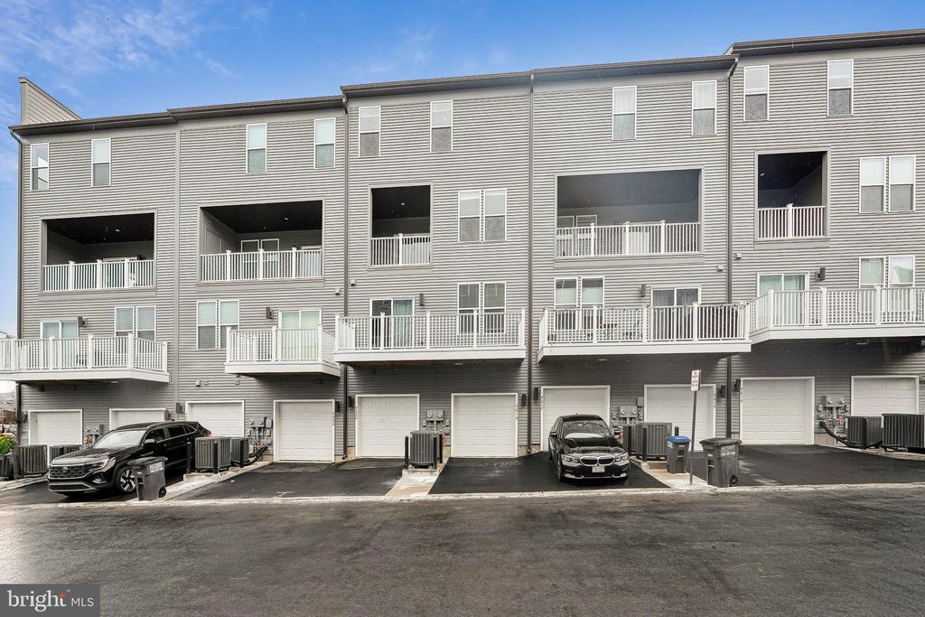 4610 OLIVINE DRIVE