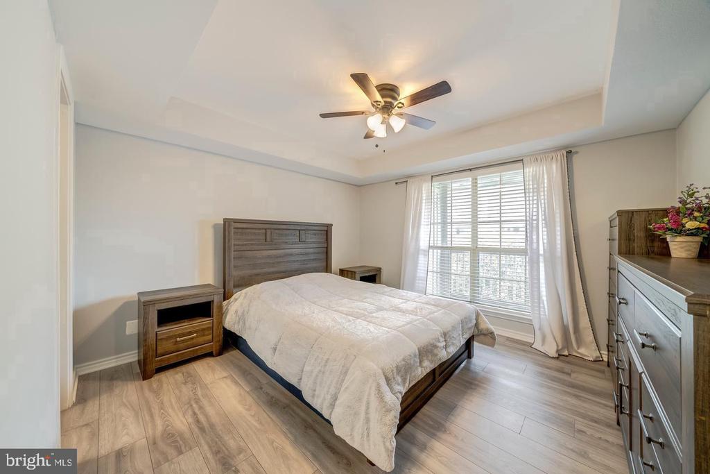 3920 PENDERVIEW DRIVE 334