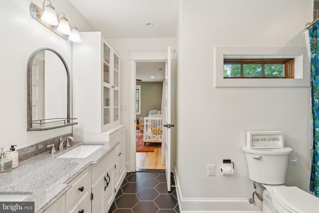 3703 HEATHER COURT