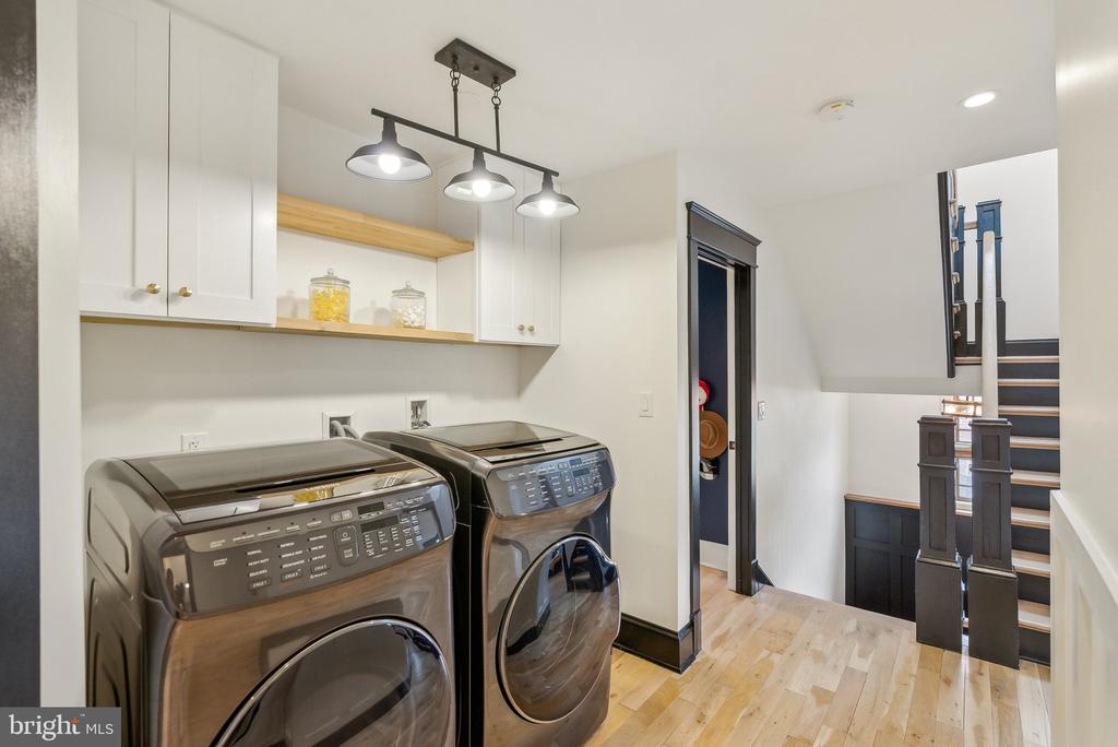 3703 HEATHER COURT