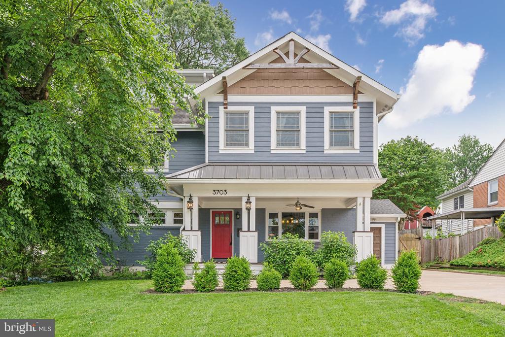 3703 HEATHER COURT