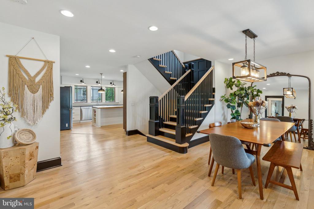 3703 HEATHER COURT
